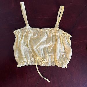 “TIMING” BRAND. YELLOW SKINNY STRAPPED CROP TOP